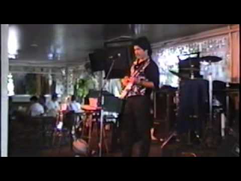 download lagu mp3 mp4 Kevin Mau, download lagu Kevin Mau gratis, unduh video klip Kevin Mau
