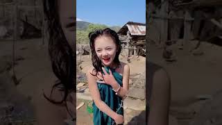 Download lagu Shower Beautiful Hmong Girl Countryside - Nkauj Hmoob Da Dej Zoo Saib Txhaj Plawg #0018 mp3 Download lagu Shower Beautiful Hmong Girl Countryside - Nkauj Hmoob Da Dej Zoo Saib Txhaj Plawg #0018 mp3