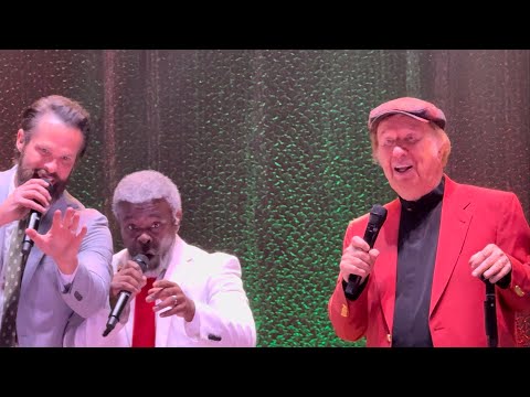 Bill Gaither & The Gaither Vocal Band / Come and See What’s Happenin’  in the Barn / 12.03.2023