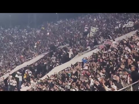 "La Copa Libertadores tenemos 3" Barra: La Barra 79 &bull; Club: Olimpia