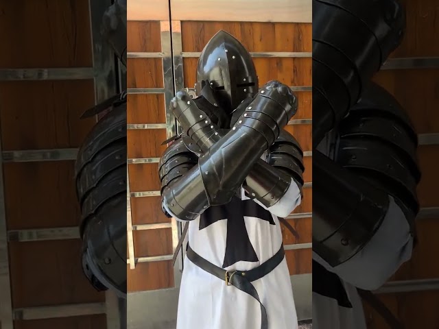 Vídeo relacionado con Nautical Replica Hub Armadura corporal forjada de coraza muscular de conquistador romano (armadura gótica cuirass)