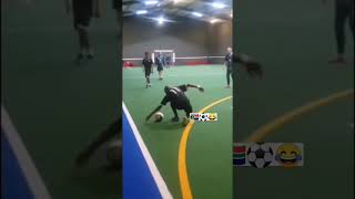 Download lagu 👀🇿🇦⚽ Reggie Mapensela Ndlovu 😂 #dstvprem #safootball #kasifootball #ballgame mp3