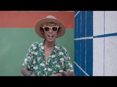 Denny Frust - Mari Bergerak Kawan! (Official Music Video)