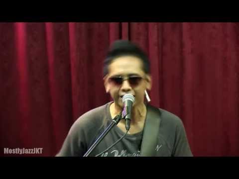 Ginda & The White Flowers - Cinta Kok Ngerusak @ Mostly Jazz 06/04/13 [HD]