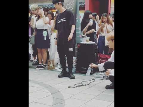 Taeyeong trying to play with Park Jin :P 05 July 2019