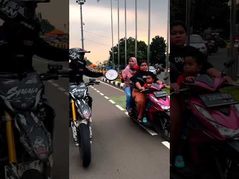 sedih liat orang lain sedih 😢 T shirt Decal  #supermoto #supermotoindonesia #supermotolife #bogor