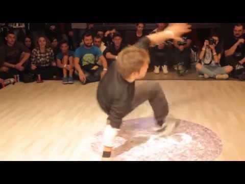 Who's The One Kids Battle Rook vs Ziggs