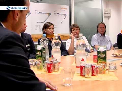 Staatsminister Michael Boddenberg zu Besuch bei der Lufthansa