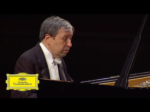 Murray Perahia – Bach: French Suite No. 5 in G, BWV 816, “Courante”