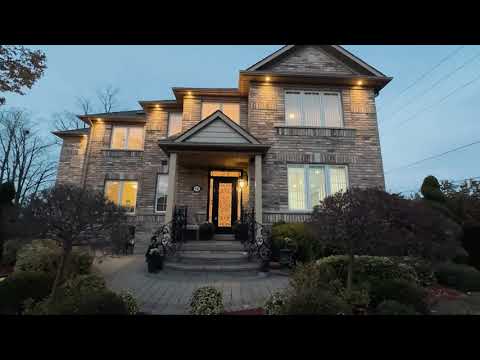 Tour of 12 Edgevalley Court, Brampton