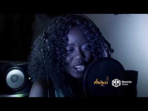 Serah Sarah - Papasa (Studio Session)