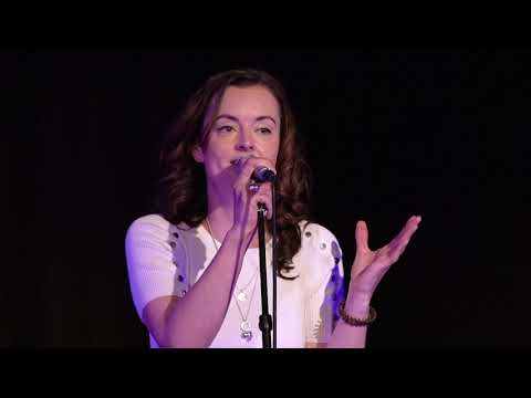 Maeve Mackinnon - Fionnghuala