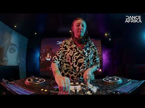 Rockets Studio Sessions - KIRA