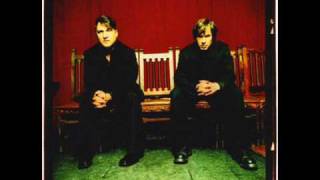 The Gutter Twins - Saturnalia - Circle The Fringes