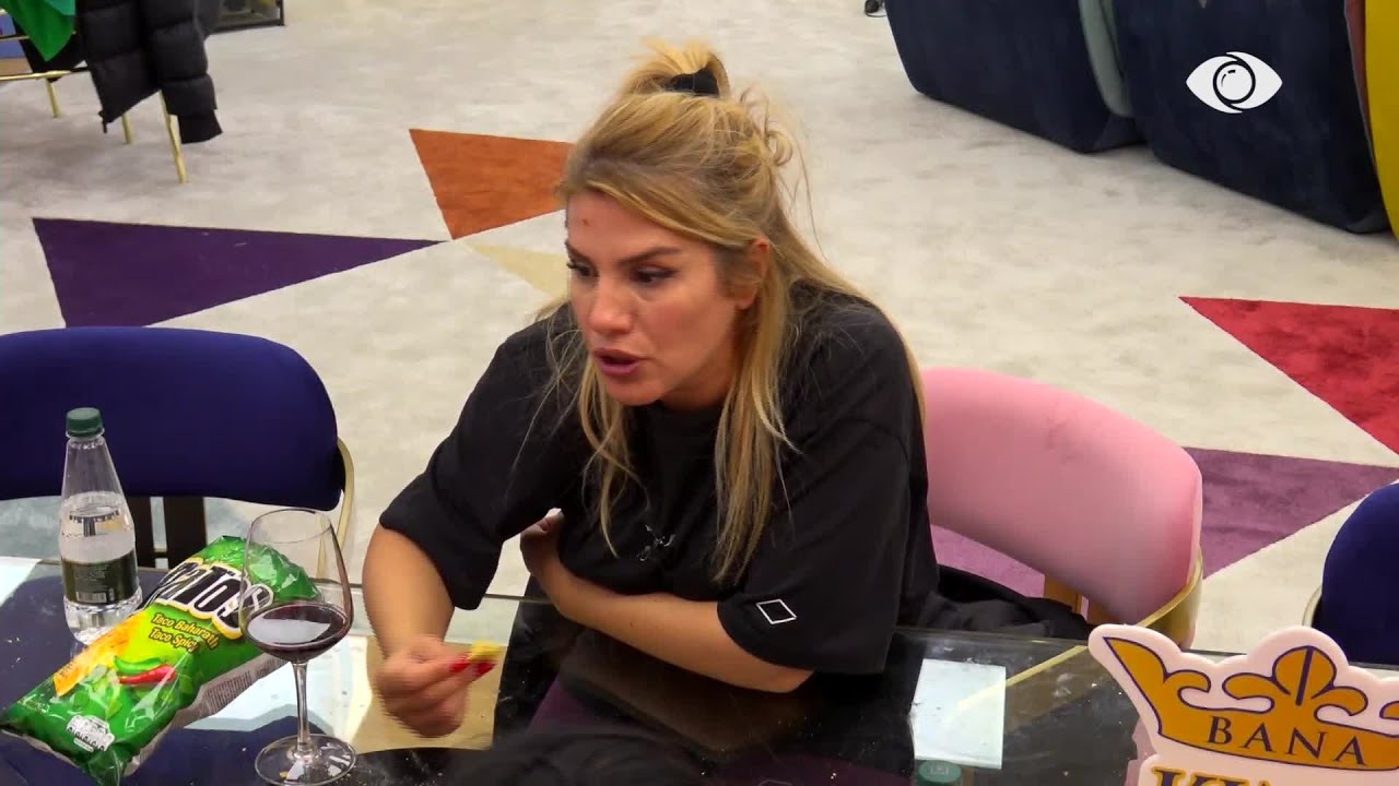 Interesante ky trinomi Meriton-Juli-Albi.../ Ilnisa-Sarës: Ti për çfarë po rri, për kapriço?