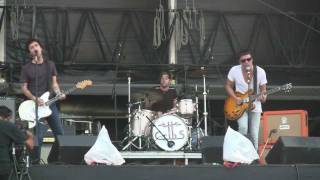 The Cribs- &quot;Our Bovine Public&quot; (HD) Live at Lollapalooza on August 8, 2010