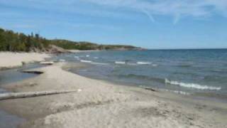 preview picture of video 'Pumphouse Beach in Terrace Bay'