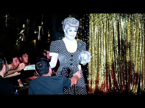 Vicky On The Rocks - I Love Lucy