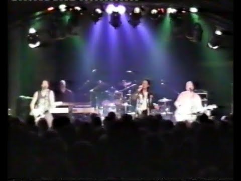 Guitar Slingers - "What Love Can Be" - Official Music Video