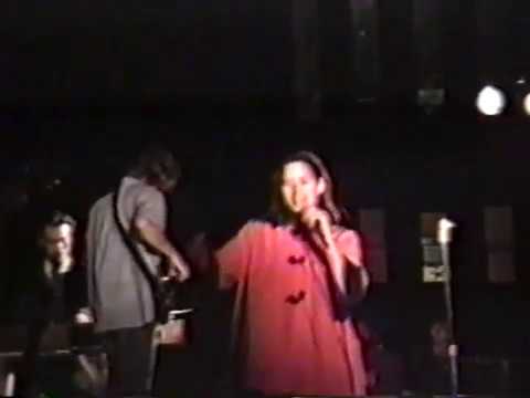 10,000 Maniacs Live at Hamilton College in Clinton, New York - May 9, 1987 (Full Performance)