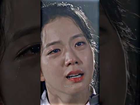 Jisoo crying VS her members🔥......... #blackpink #lisa #kpop #trending #rosé #jennie #jisoo #shorts