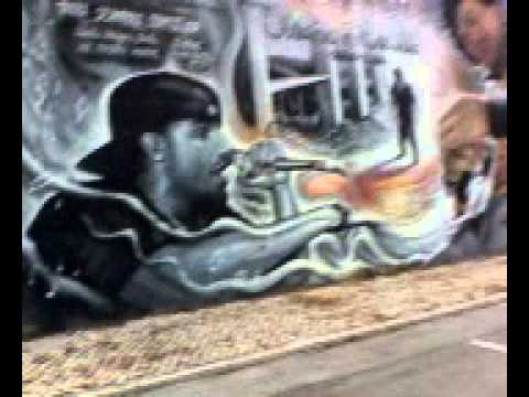 GCDayer doc 2014 - 003 Gus visits Santa Sofia hood, Vila Franca de Xira, Portugal