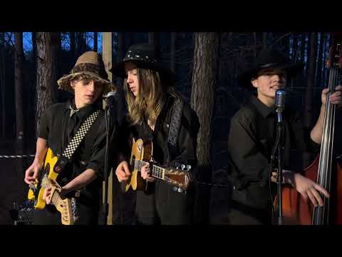 Big Iron~ Marty Robbins cover by the Brothers in Black. #fallout #bigiron #fallout #countrymusic