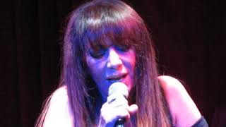 Adriana Varela  canta &quot;La Gata Varela&quot; de C. Castaña en el Hipódromo de Palermo. 20 de marzo de 2013