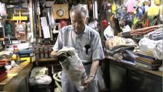 THE PARACHUTE FROM 1944 THAT SAVED JACK SPRATTS LIFE WHEN HE LANDED IN A BEACH TREE