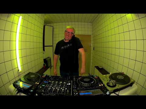 D.A.V.E. The Drummer | HÖR - March 29 / 2024