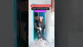 Download lagu Emak - emak joget #fypシ゚ #kocakhabis #lucu #ngakak #videoshort mp3