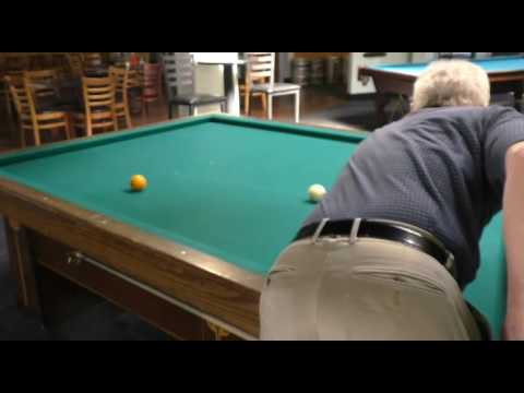A 3-Cushion situation, finding possible shots