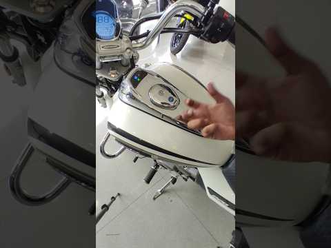 Thumbnail for All New 2025 Model Bajaj Avenger 220 Cruise Metal Tank  Fuel Capacity 13L 35kmpl Material Difference