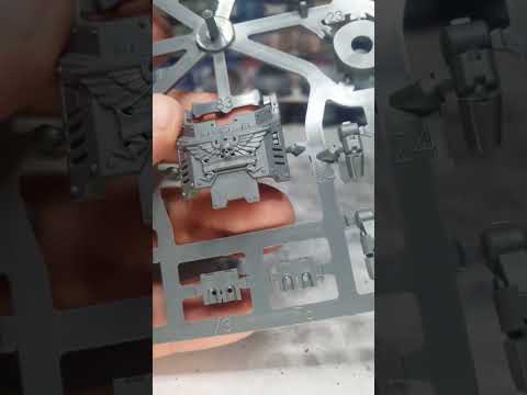 A noob builds a Primaris Redemptor Dreadnought – Part 32 #fyp, #warhammer40k, #warhammer, #minis