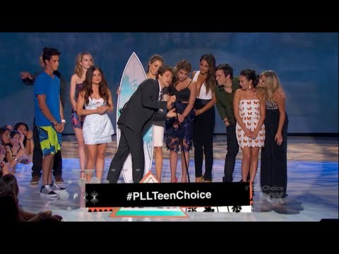 Pretty Little Liars wins Teen Choice Awards 2013