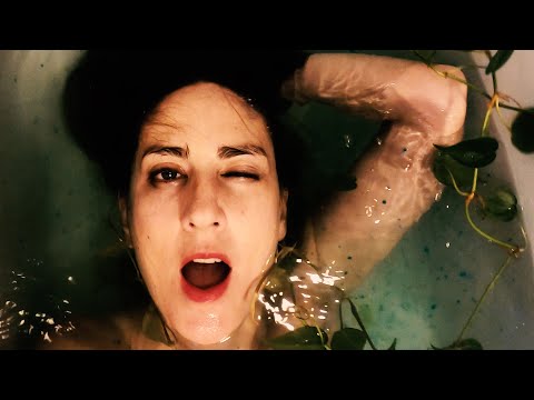 Al Agua (Video Oficial)