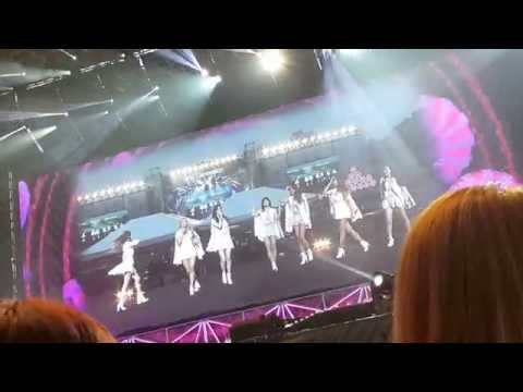 SNSD自我介紹+Kissing You + ZHOUMI - Rewind @ 150321 SMTown in Taiwan