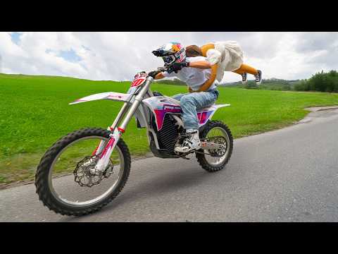 DATE RIDE / Johannes Wibmer