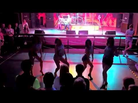 18. Crown Muse & Lina - SISTAR - Shake It [K-Pop Cover Battle Stage #2, 2015]