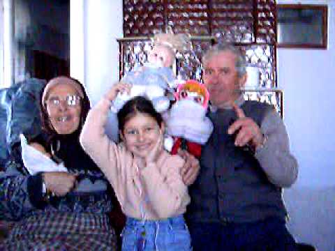 La Curteni cu bunicii