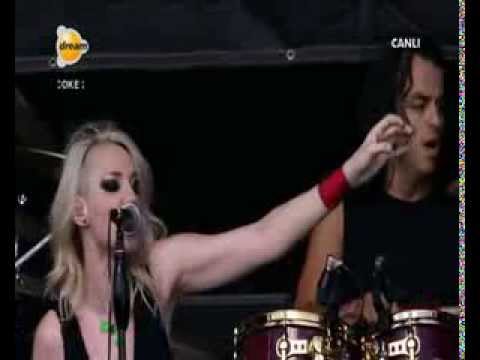 Aylin Aslım - Ölünür De (Rock'n Coke 2013)