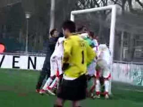 FC Utrecht A1 door naar halve finale