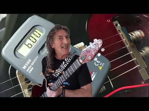 Guild Brian May Signature Red Special 1993 demo and review