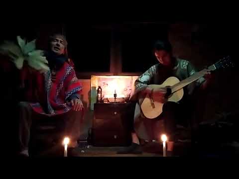 Corona de plumas   Alonso Siecha y Suaie