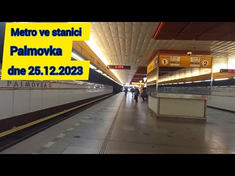 Metro ve stanici Palmovka / Metro in Station Palmovka