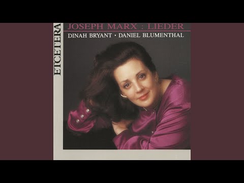 download lagu mp3 mp4 Und Gestern Hat Er Mir Rosen Gebracht, download lagu Und Gestern Hat Er Mir Rosen Gebracht gratis, unduh video klip Und Gestern Hat Er Mir Rosen Gebracht