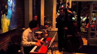 31 Fingers Jazz Trio - Naima