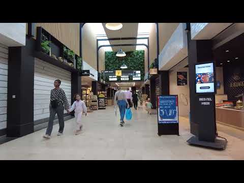 In and Around Shopping Center de Koperwiek | Capelle aan den IJssel Walk