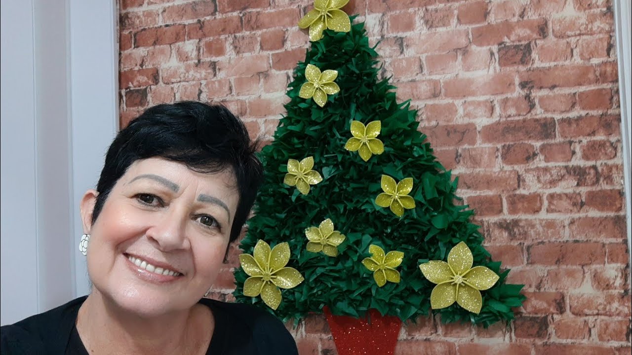 Watch Now Aula 217 - Como fazer Árvore de Natal em papel!!! Aula 217 - Como fazer Árvore de Natal em papel!!!