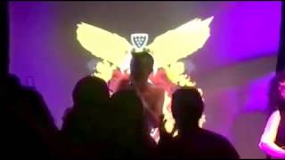 Qween - Somebody to Love